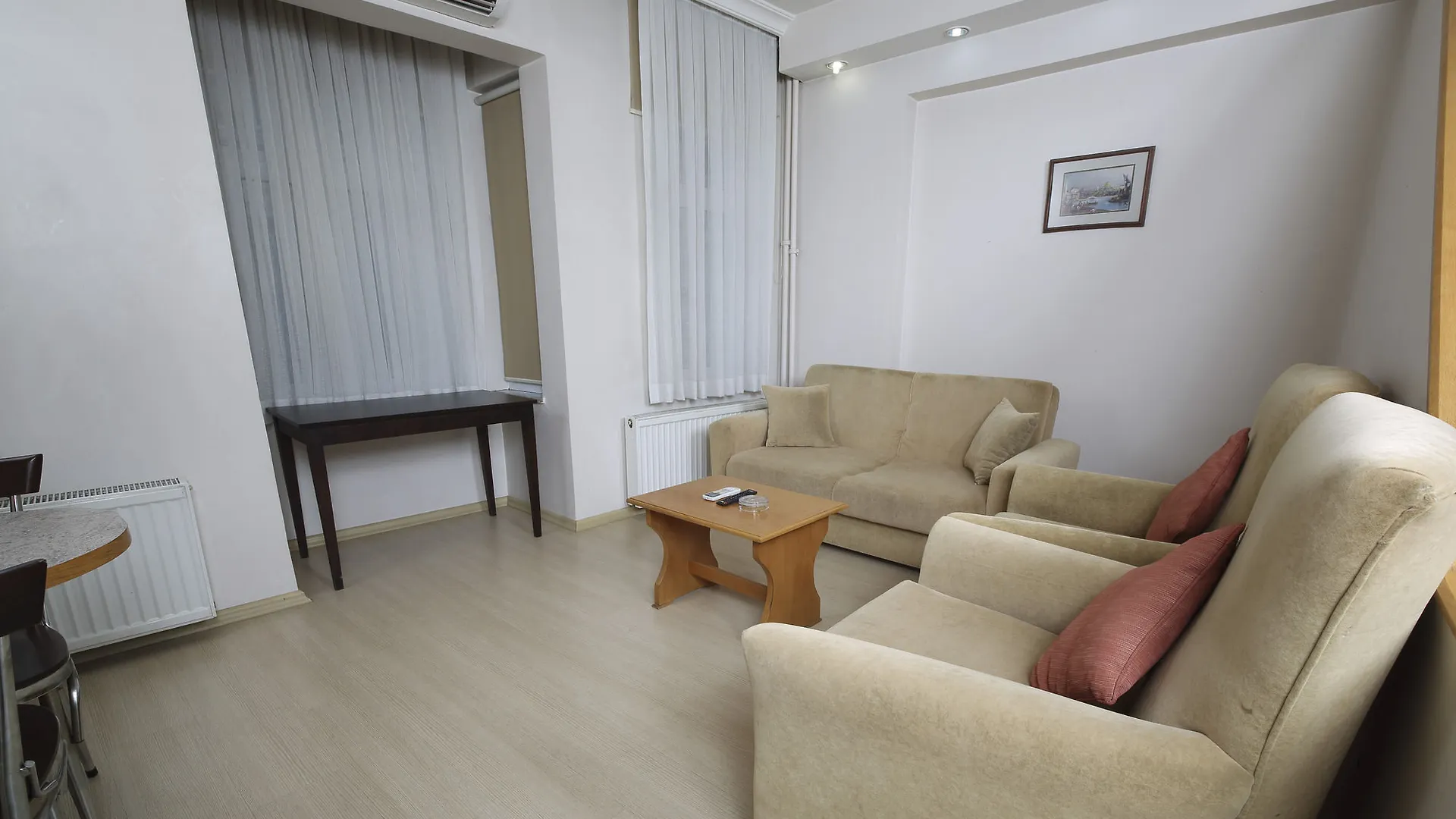 Entes Apart Istanbul 3*,